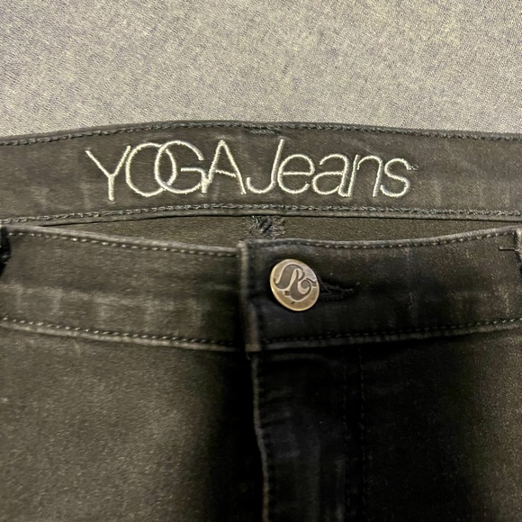 Black women’s jeans - Picture 2 of 6